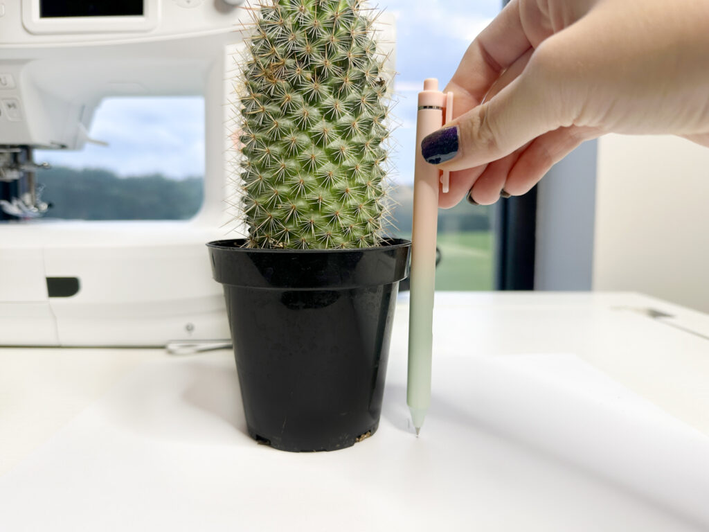 Trace plant pot for measuring